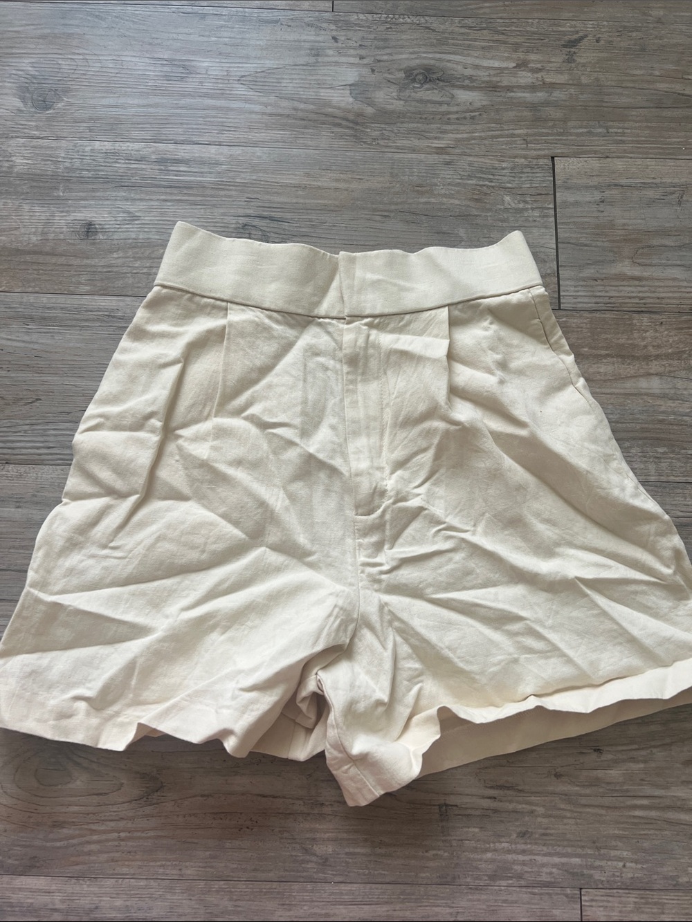 Zara High-Waist Cream Pleated Shorts